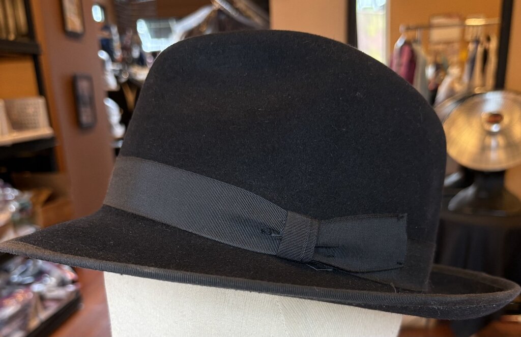 BLACK SNAP BRIM 6 3/4 BECKER BROTHERS