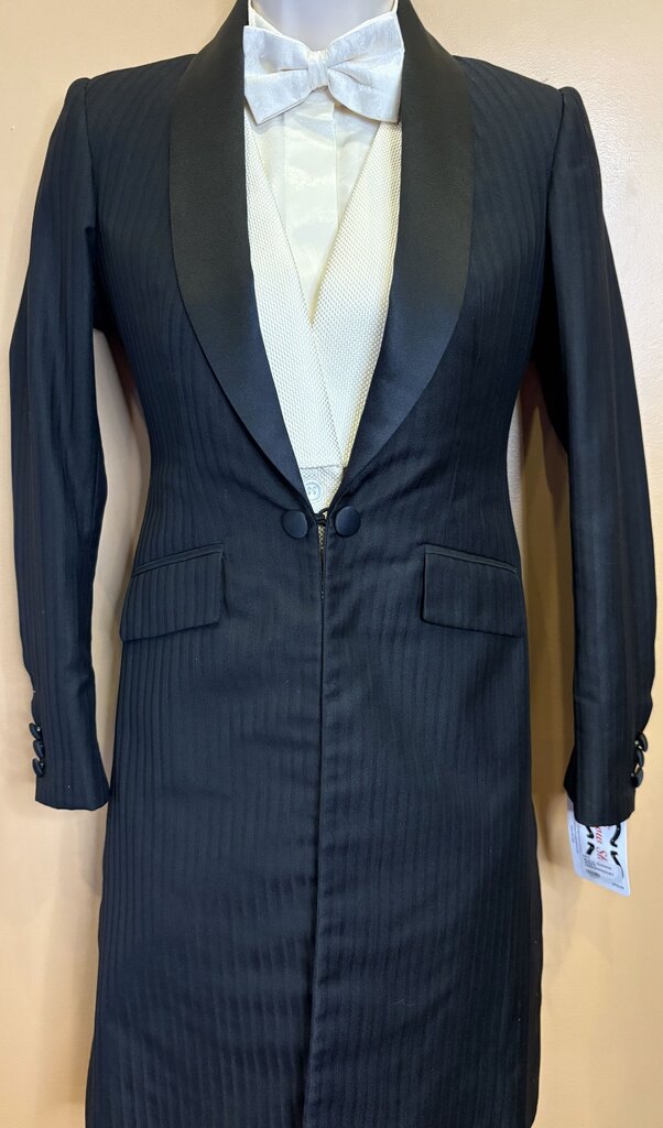 BLACK SHADOW STRIPE DEREGNAUCOURT FORMAL