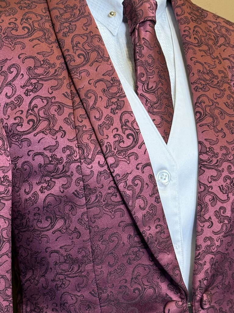 WINE BROCADE MARSHA DEARRIAGA DAY COAT WITH MATCHING TIE