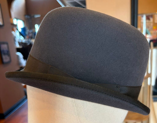 MEDIUM GRAY BEAVER DERBY 6 7/8