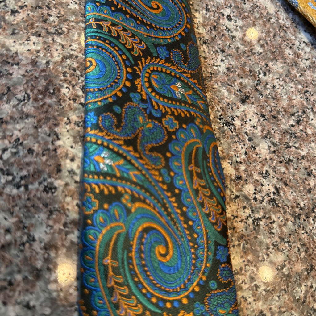 GREEN, BLUE AND YELLOW PAISLEY TIE