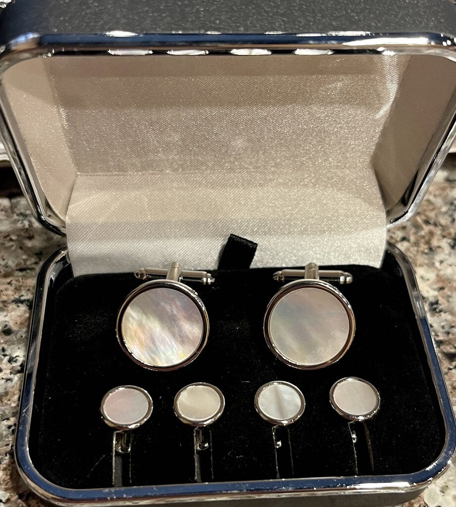 CUFFLINKS AND STUDS