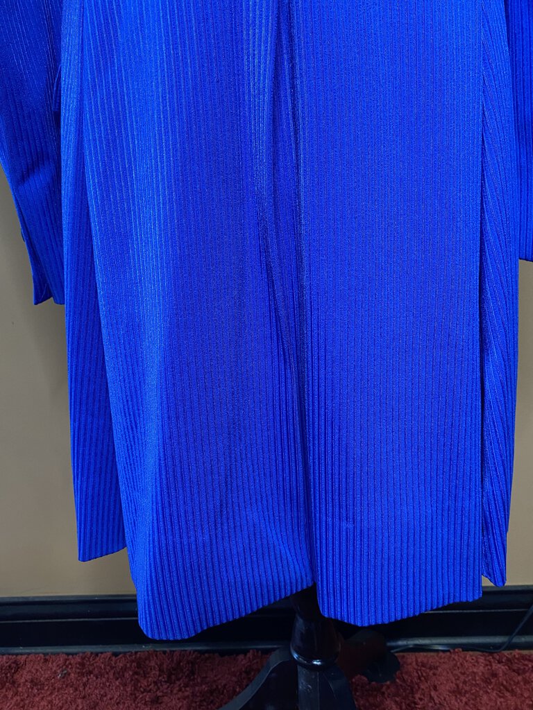 DAY COAT ROYAL BLUE "STRETCH FABRIC" BY HAWKWOOD