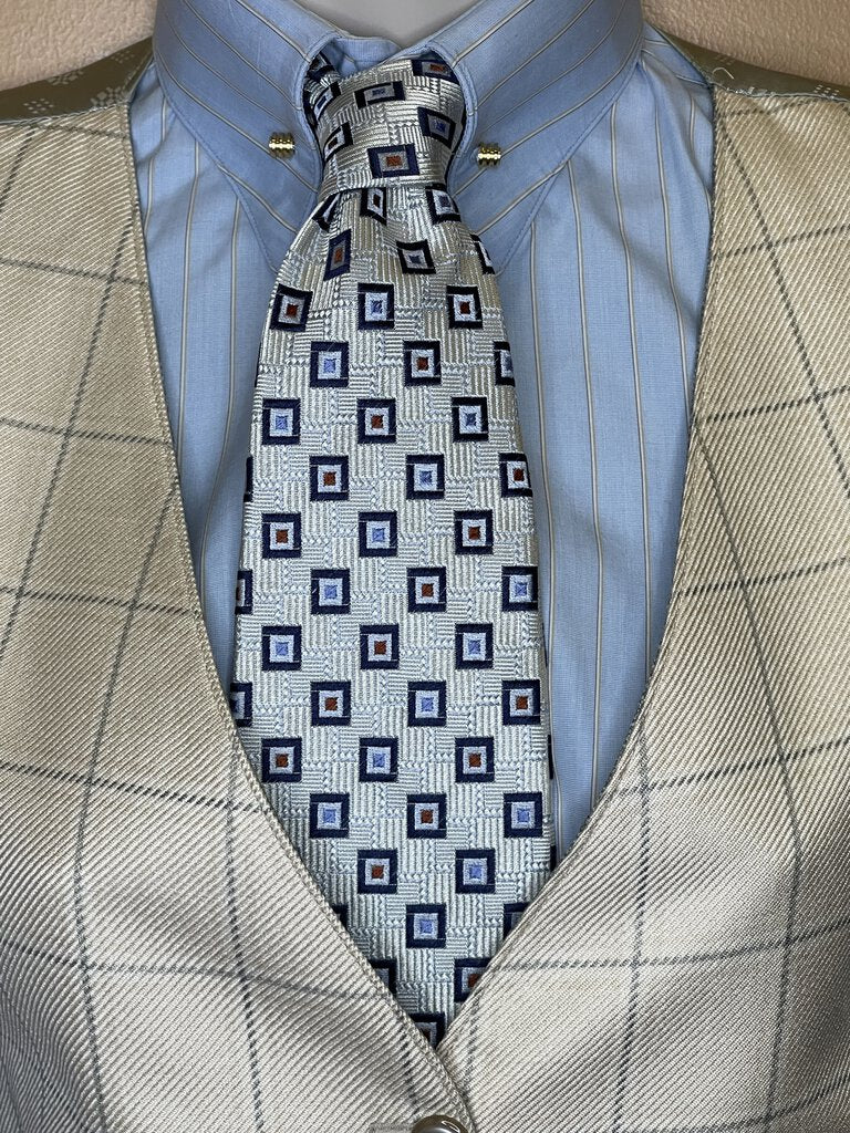 TIE SILVER WITH NAVY SQUARES