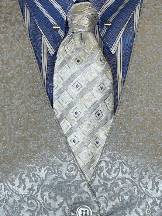 TIE SILVER WITH BLUE DOTS