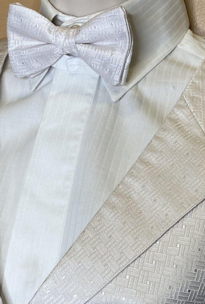 MEN'S CREAM LAPEL VEST WITH BOW TIE DEREGNAUCOURT