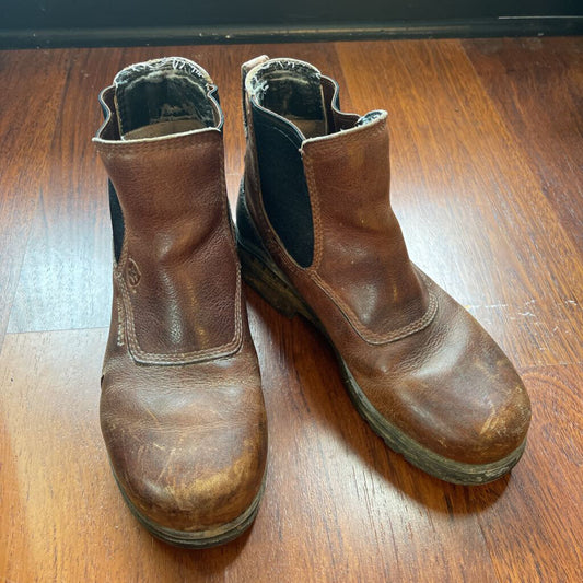 boots ariat brown 7.5